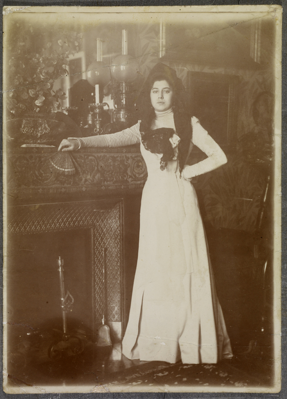 43 yvonne Lerolle2
